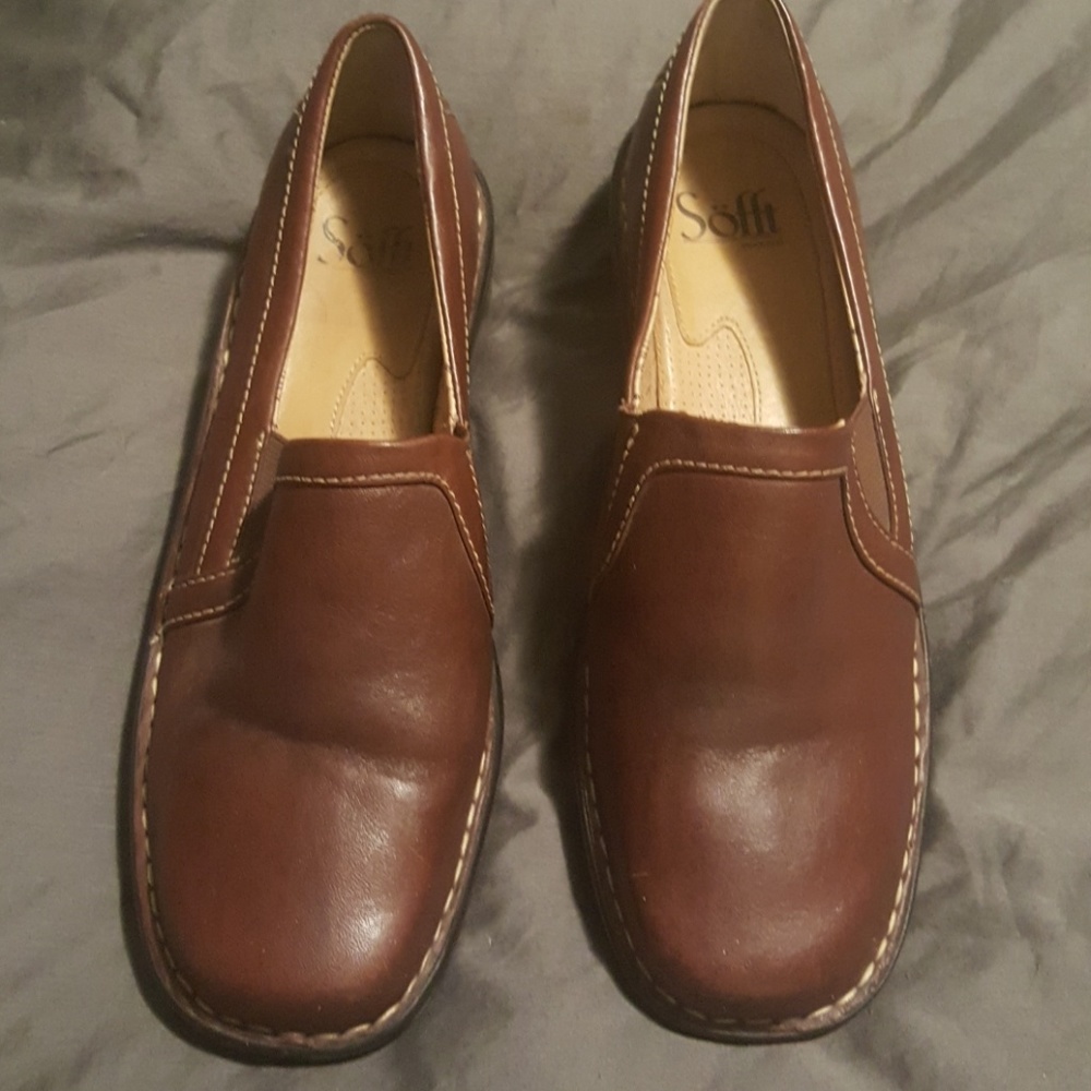 Brown loafers 8.5 like new